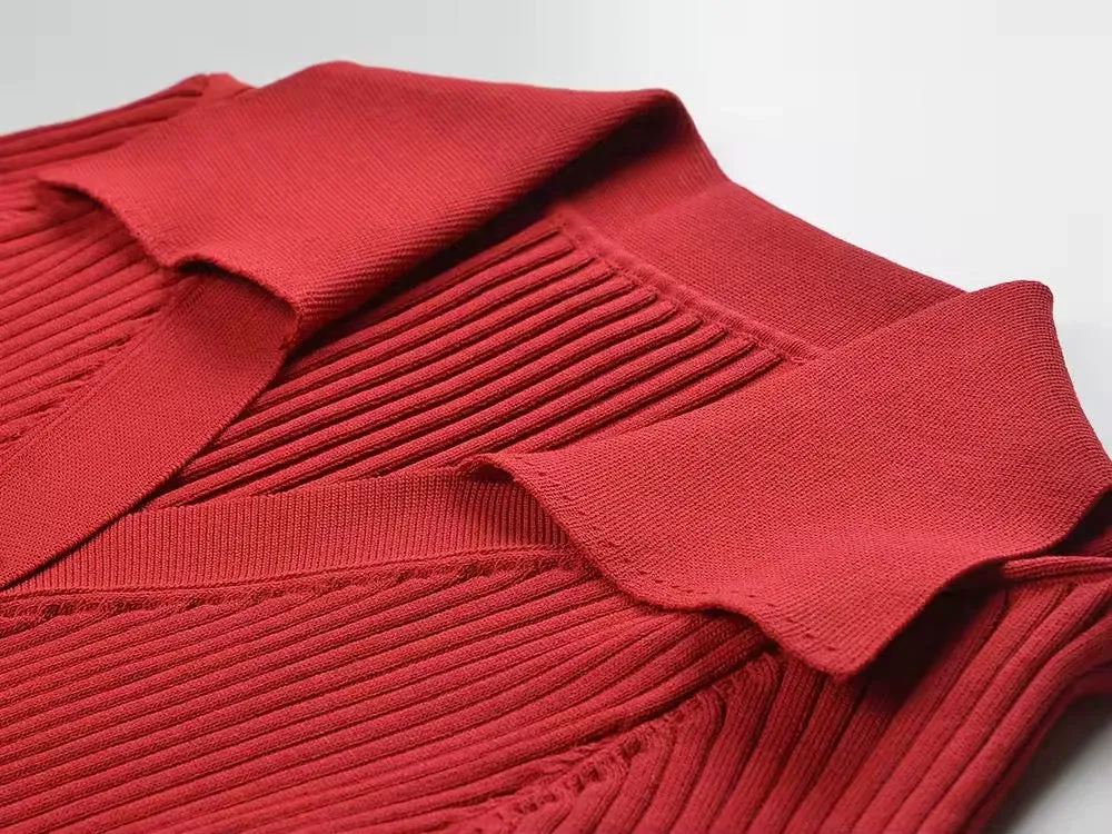 Ana Sweater || Red