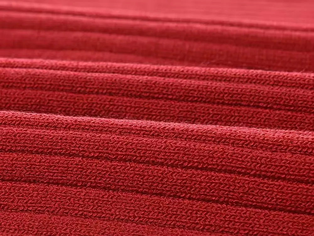 Ana Sweater || Red
