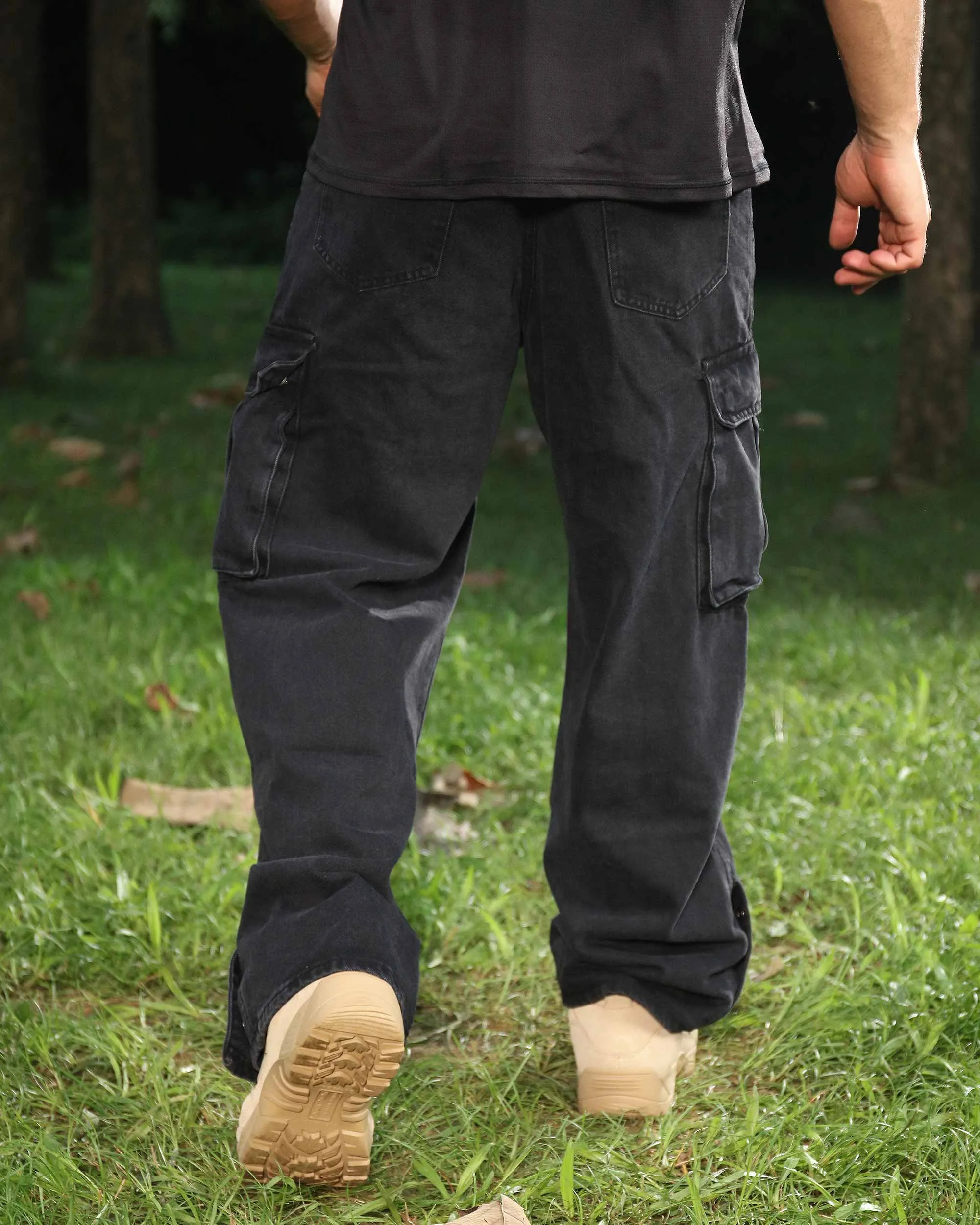 Black Baggy Jeans with Ample Side Pockets
