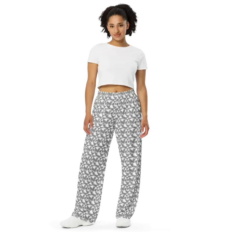 Chic Wide Leg Pants in Grey and White Abstract Pattern