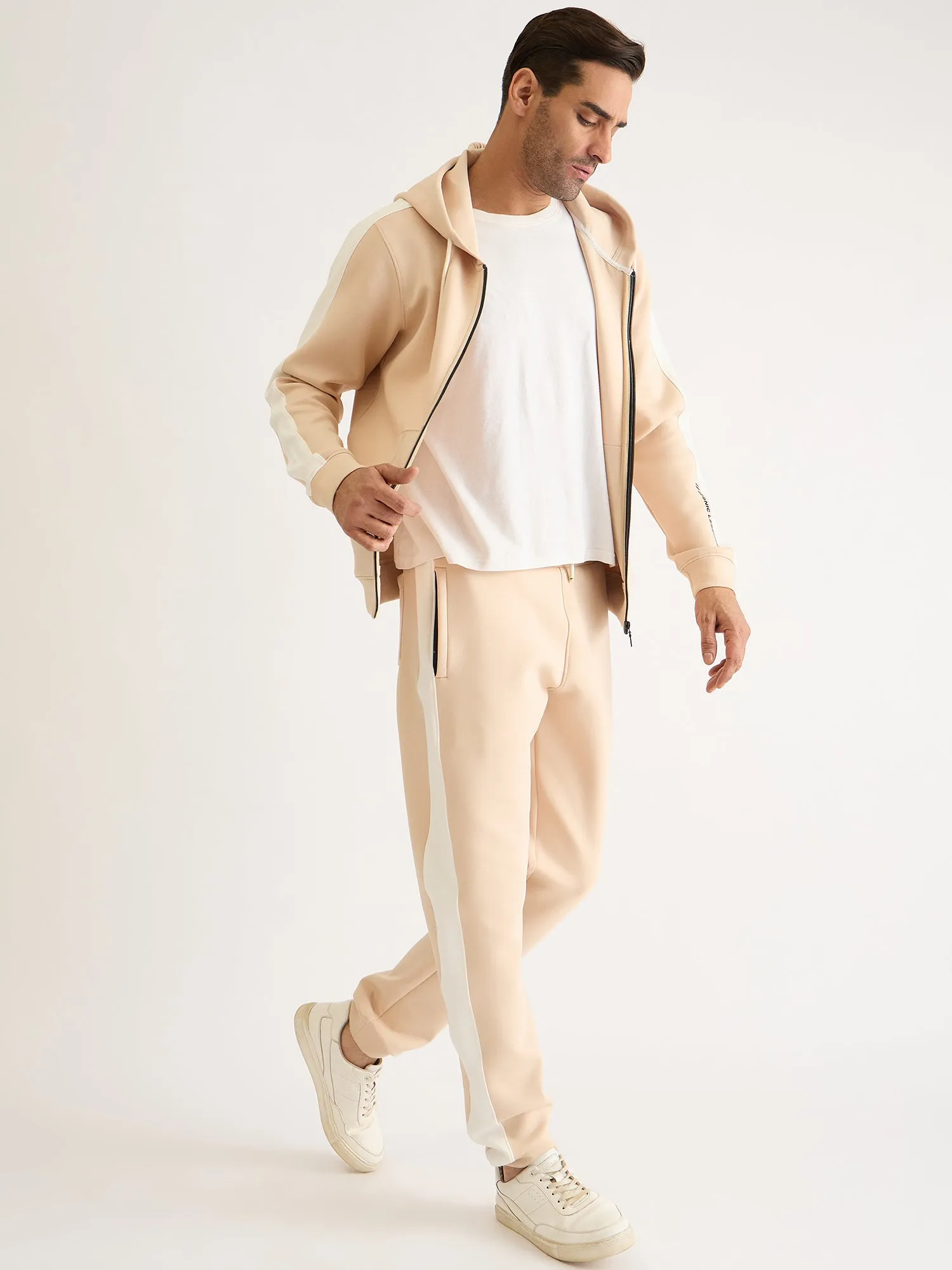Iconic Men Beige Color-Blocked Regular Fit Sweatpant