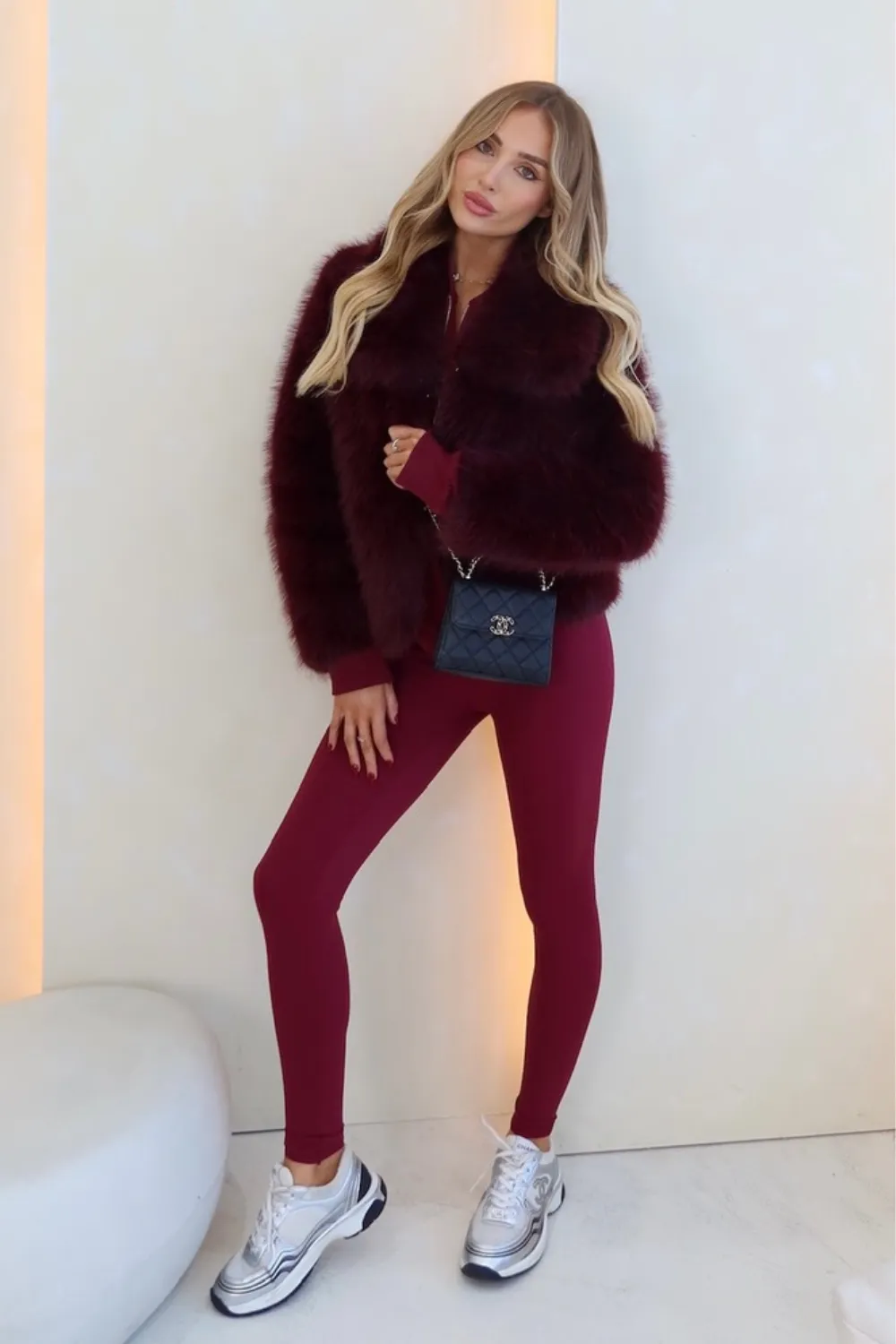 Lily burgundy short faux fur jacket