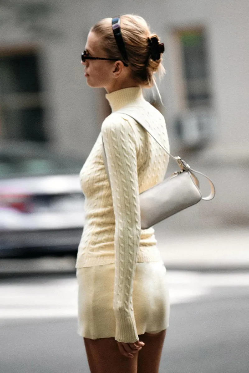 Long Sleeve Zipper Cable Knit Sweater