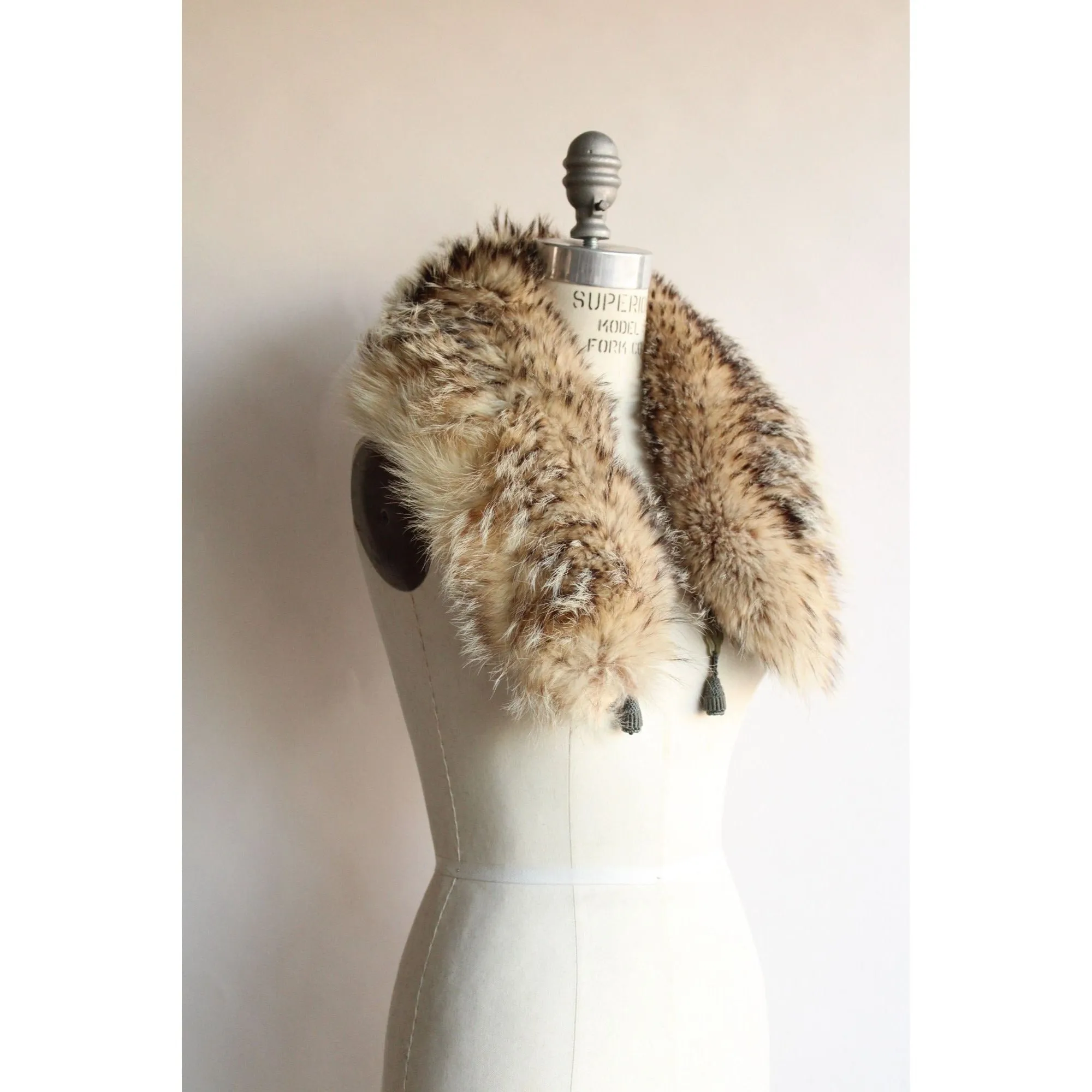Vintage 1930s 1940s Fur Collar