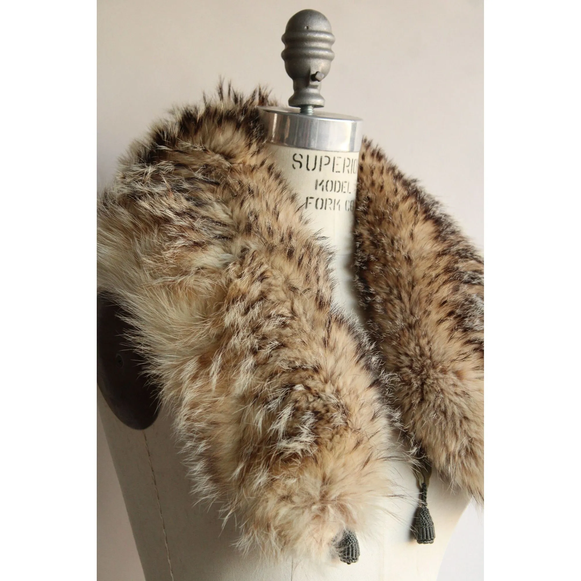 Vintage 1930s 1940s Fur Collar