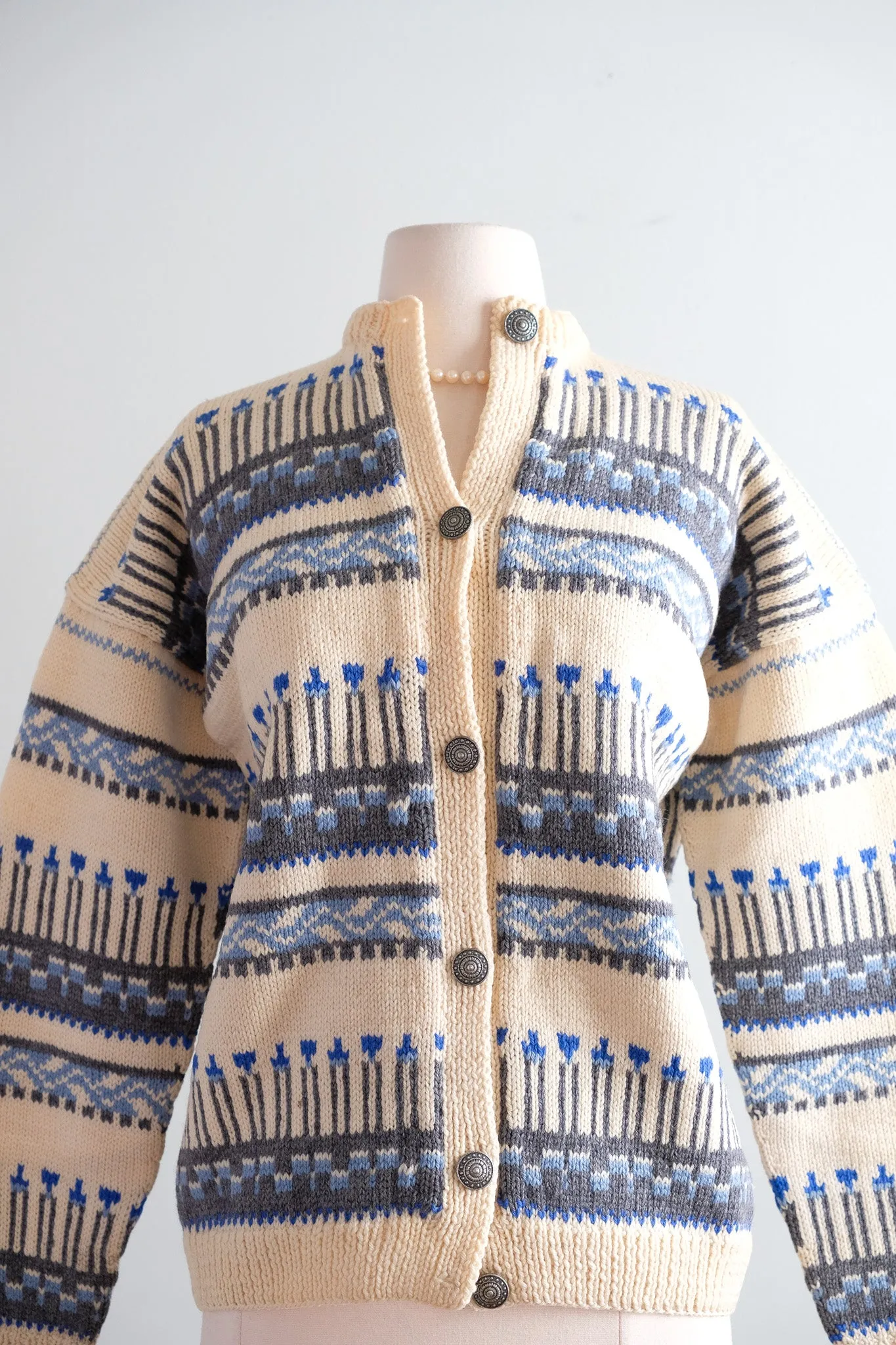 Vintage 1950's Blue & Ivory Nordic Wool Cardigan Sweater / L