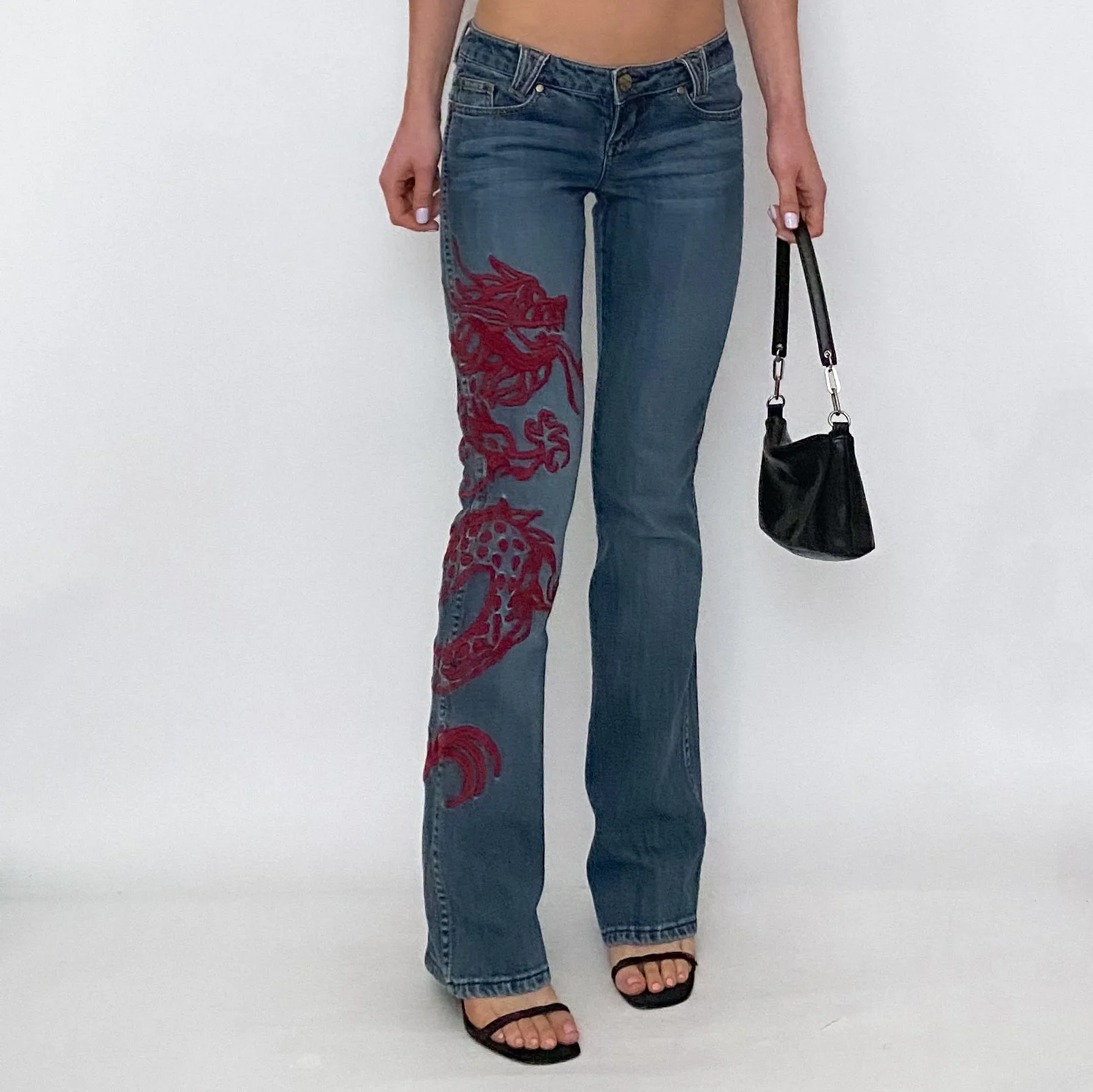 y2k xoxo dragon embroidered jeans - xs